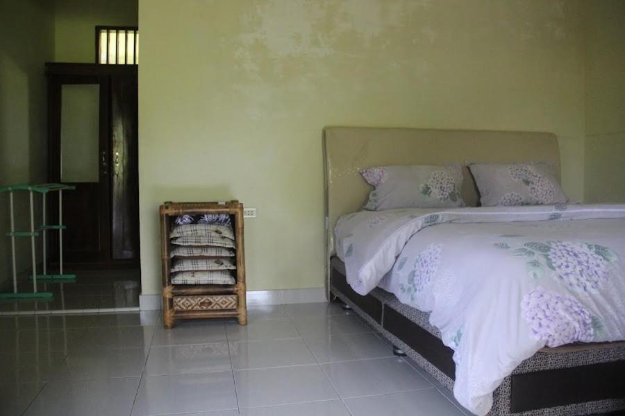 Ambow Homestay Jungle Trekking & Village Tour Bukit Lawang Esterno foto