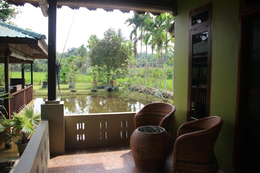 Ambow Homestay Jungle Trekking & Village Tour Bukit Lawang Esterno foto